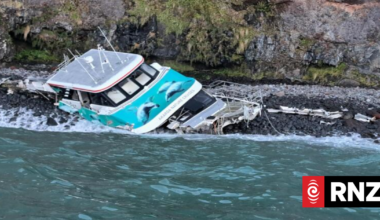 Questions raised over communication delay during Black Cat ferry grounding