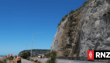Firefighters abused by motorists after road closure between Christchurch and Sumner