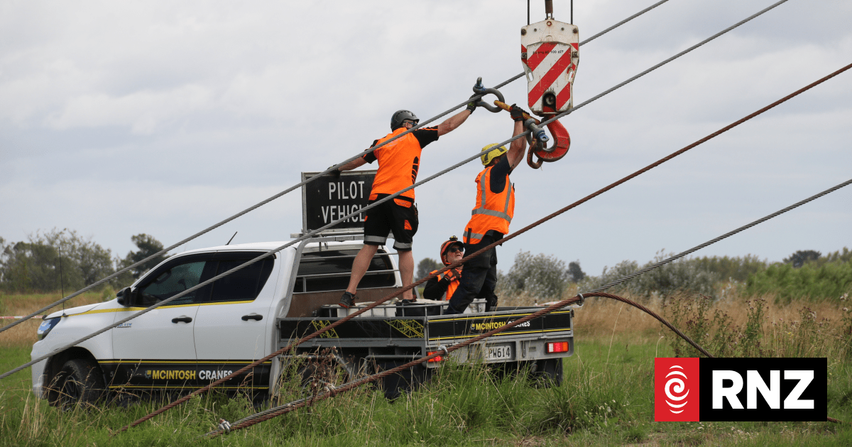 Historic Manawatū bridge is no more, after decaying cables removed