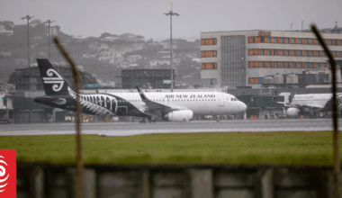 Air NZ strike a 'last resort' as cabin crew struggle to pay rent, union says