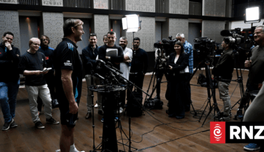 Review: Relationship between coaches and media probably isn't what you think