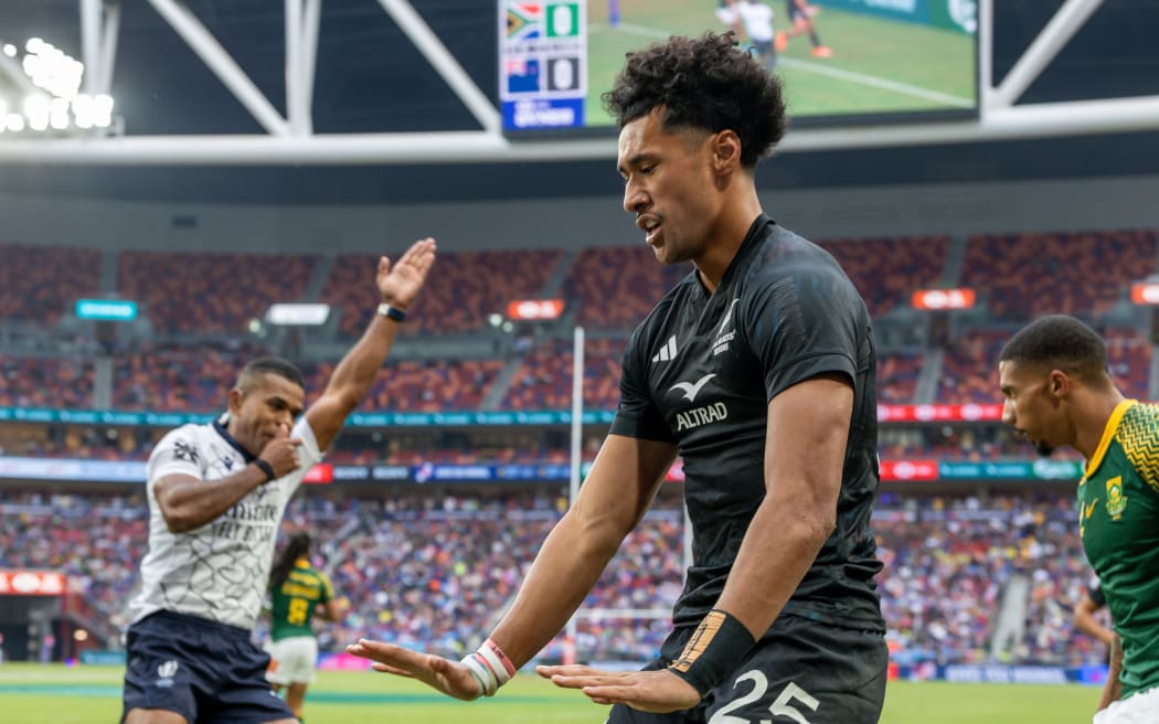 Vai celebrates his try against South Africa and New Zealand in the Hong Kong Sevens in 2025.