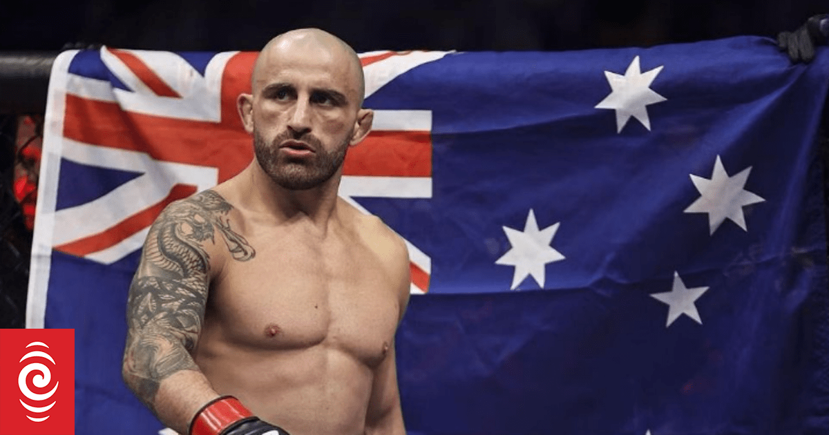 UFC 325 live updates: Volkanovski v Lopes 2 featuring Dan Hooker, Lawrence Lui