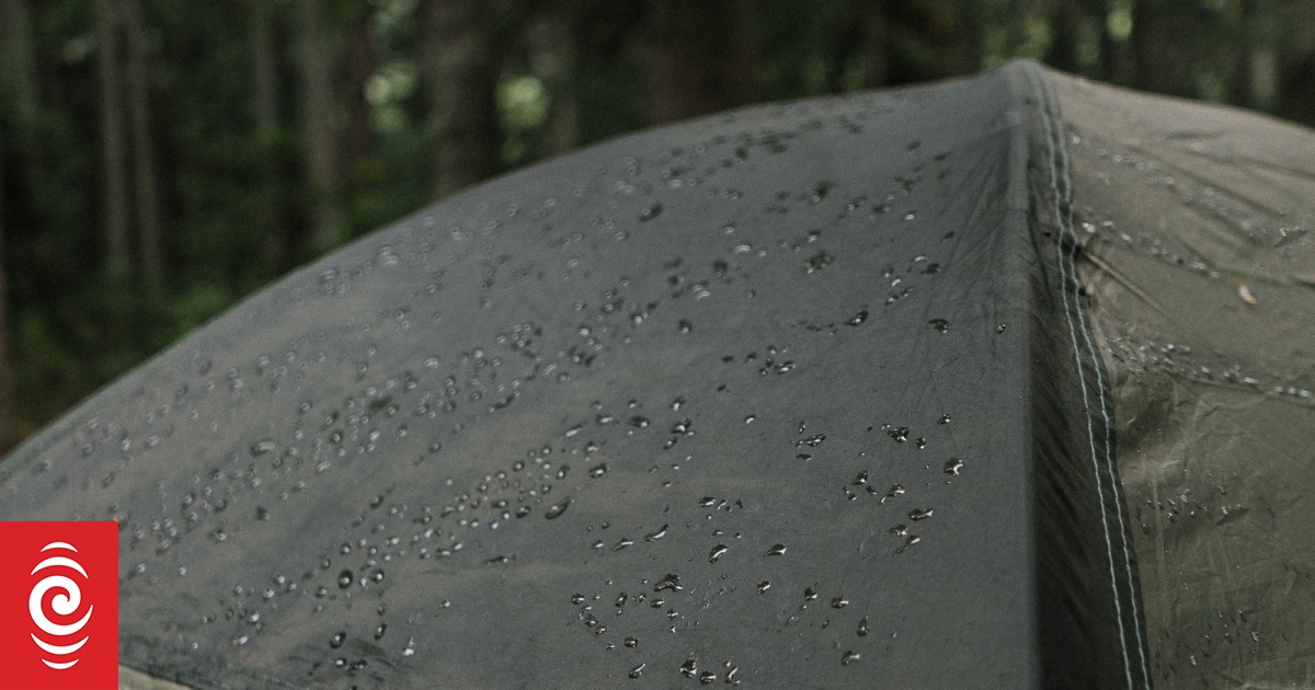 Heatwave coming to end this weekend as cold, heavy rain and winds move in