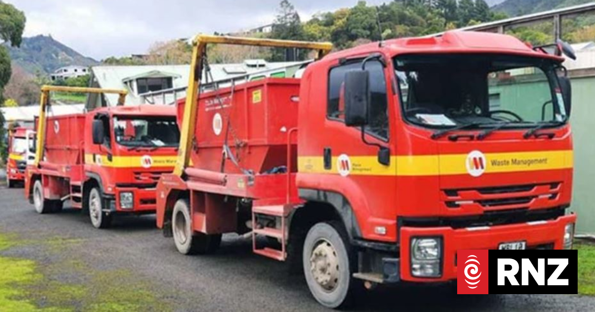 Waste company wants retailers to take back fire-causing used lithium batteries