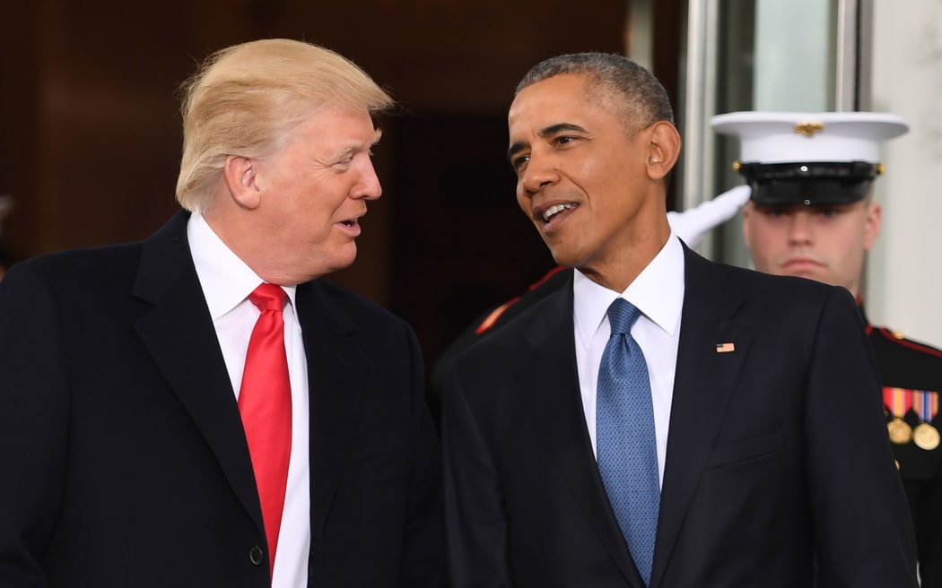 US President Barack Obama (R) welcomes President-elect Donald Trump(L)to the White House in Washington, DC January 20, 2017.