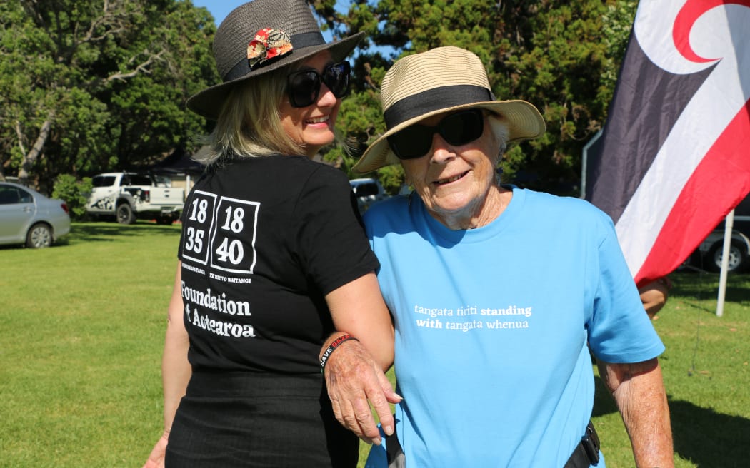 Pat Gray (right) and Ange Jones (left) are