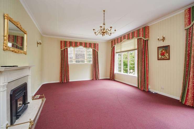 Heathcote Manor, in Avenal, Invercargill, is looking for a buyer who can restore it to its former glory. Photo / Supplied