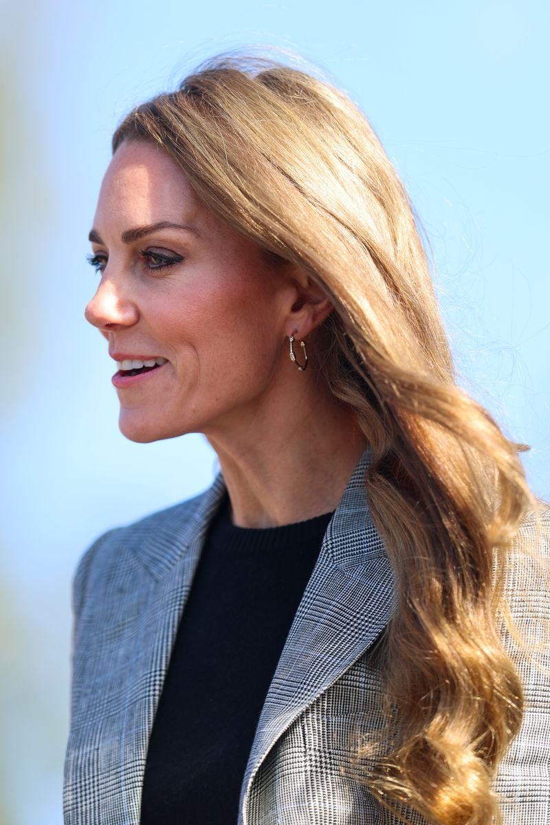 Middleton made worldwide headlines after being photographed with her hair down, featuring a sunlit tone.
