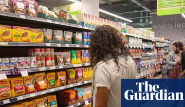 US inflation falls to 2.4% in January after Trump’s tariffs led to price fluctuations | US economy