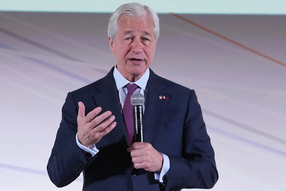 JPMorgan Chase CEO Jamie Dimon is warning investors not to be ‘dumb’ as AI investment and a hot stock market has generated widespread economic optimism akin to the years before the 2008 financial crash (AP)