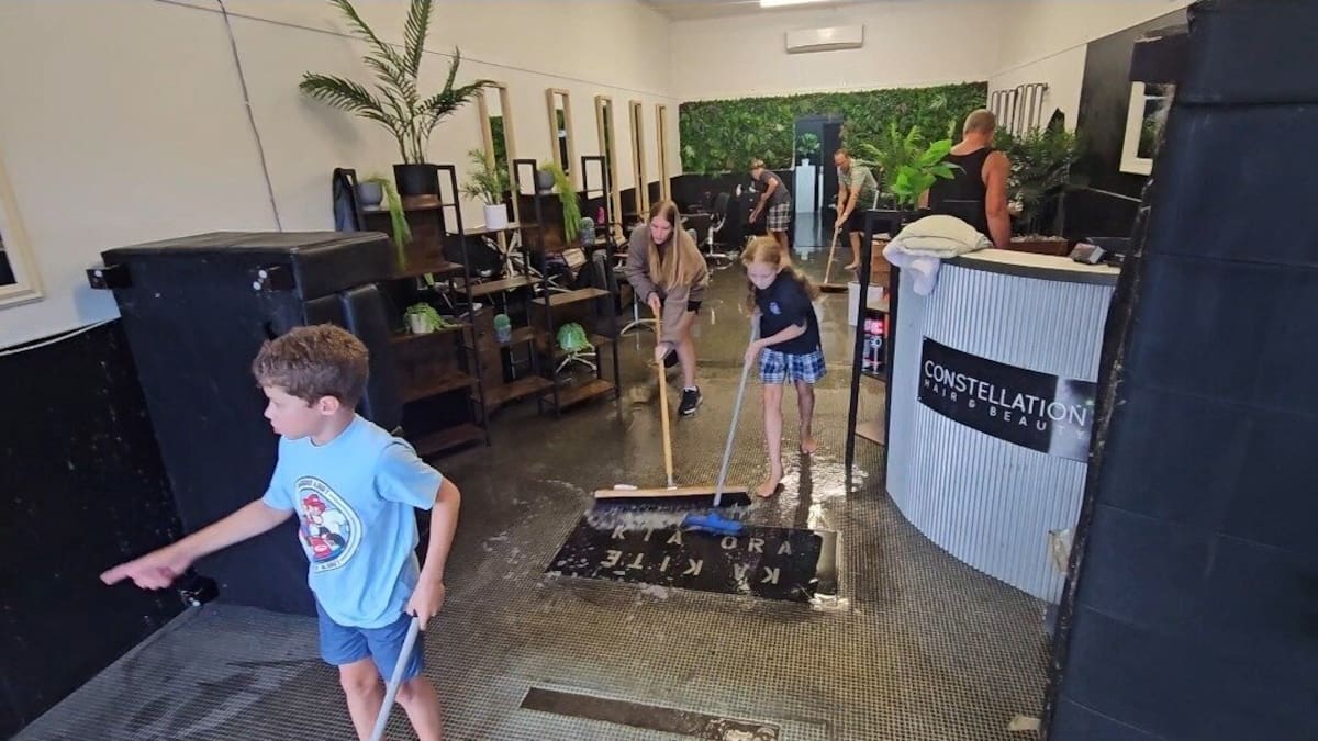 Waipukurau main street businesses hit by sudden flash flooding