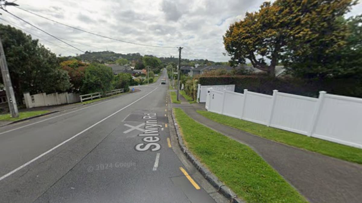 E-bike rider seriously injured after crash in central Auckland