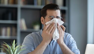 NHS cautions 12 groups to be careful when taking common antihistamine | UK | News