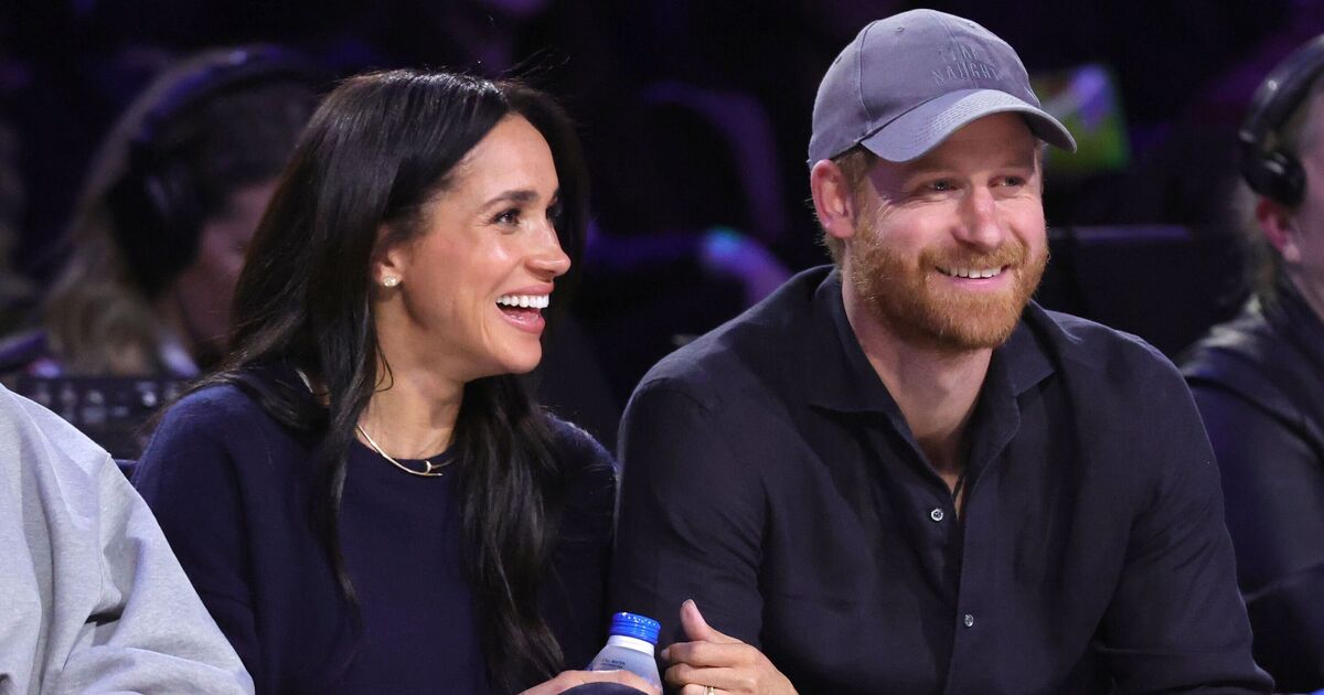 'Unhappy' Prince Harry 'under orders' from Meghan Markle as she issues stern warning | TV & Radio | Showbiz & TV