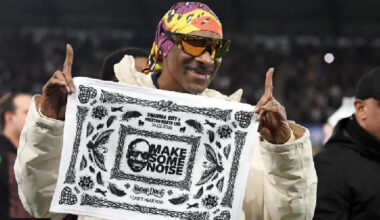 Snoop Dogg's surreal Swansea visit heralds late drama