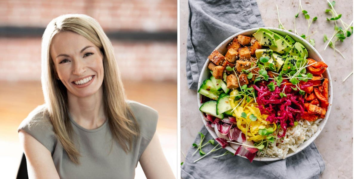 A Weight Loss Doctor Uses 1 Simple Tip to Eat Healthy Without Tracking