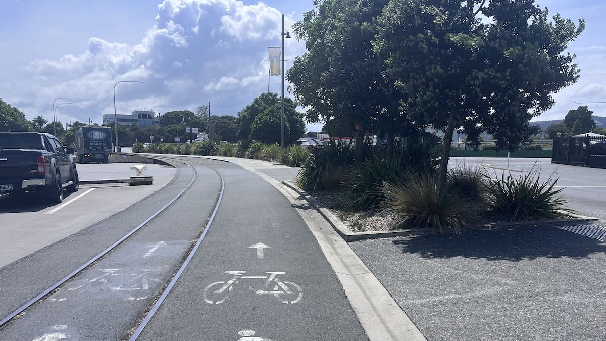 Gisborne cycleway rail track gap to be filled after cyclist breaks shoulder, pelvis