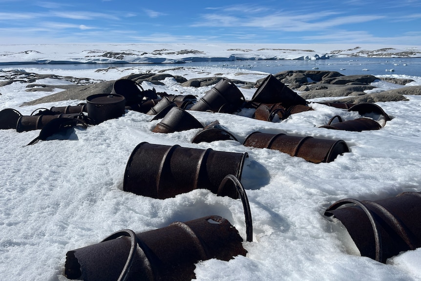 Images of an abandoned station in the icy and snowy Antarctic wilderness.