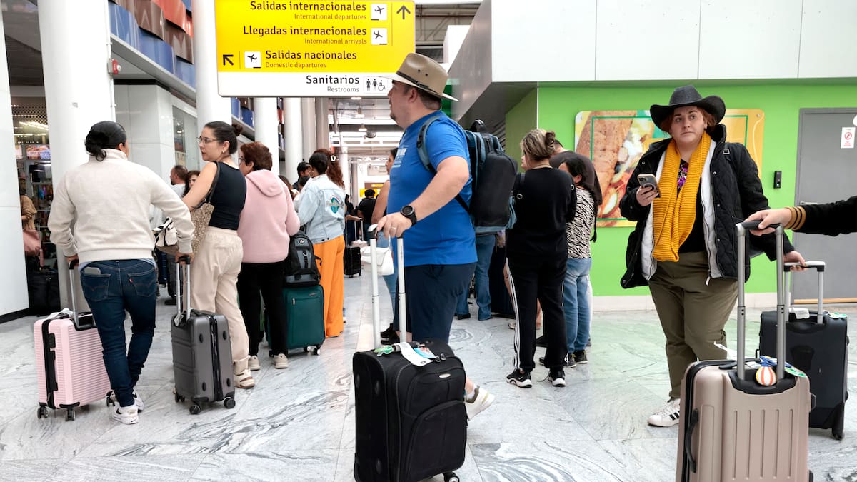 US, Canada issue travel warnings for Mexico after drug kingpin killing