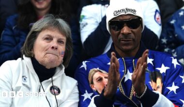Snoop Dogg at the curling