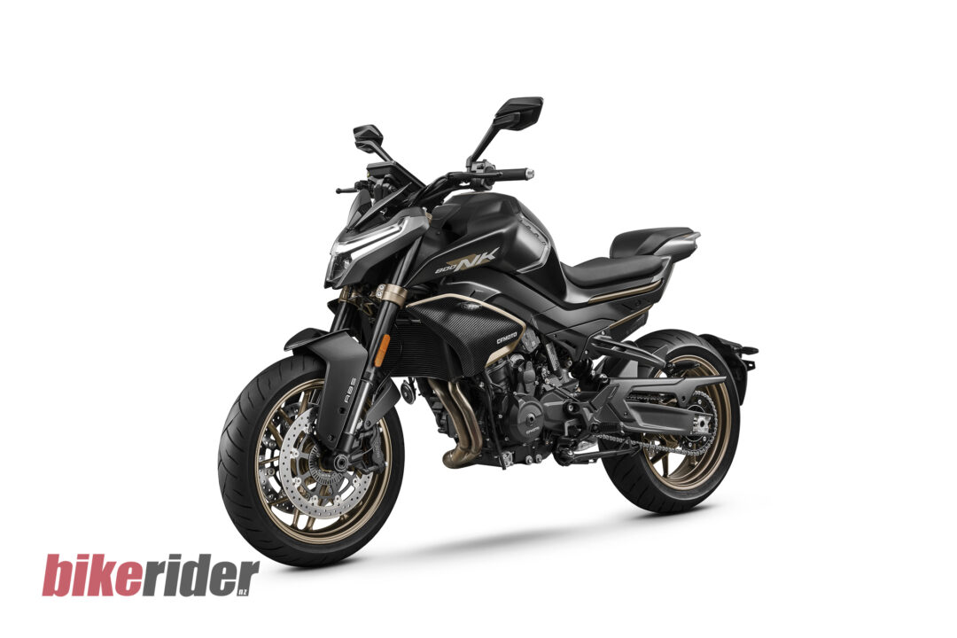CFMoto 800NK ADVANCED_Zircon Black_Left 45