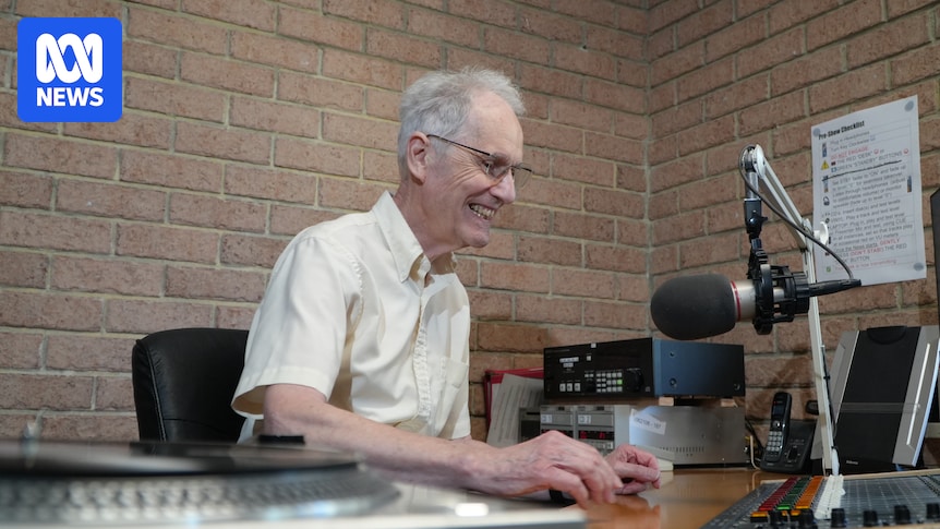 Displaced on the dial by changes to Perth's FM spectrum, Kalamunda community radio is undeterred