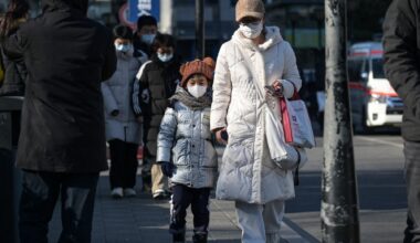 Flu activity drops in China, but authorities warn of potential virus risks amid holiday travel rush