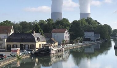 France slashes renewable energy targets, expands nuclear power with new law