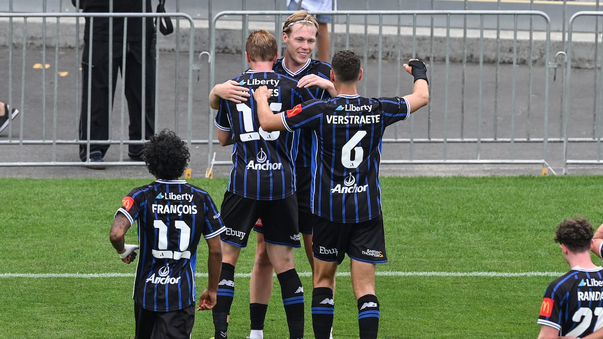 Auckland FC beat Sydney FC in return to winning ways and go top again