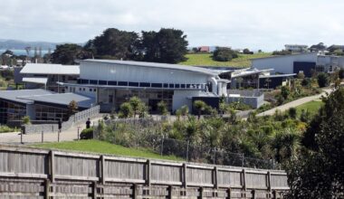 Whangaparāoa College pupil taken to hospital after hit by car walking to school