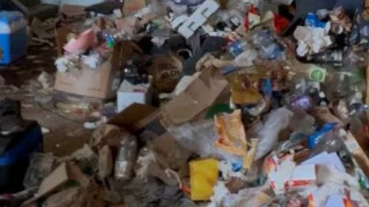 Man found living in Sydney housing unit filled with mountains of rubbish