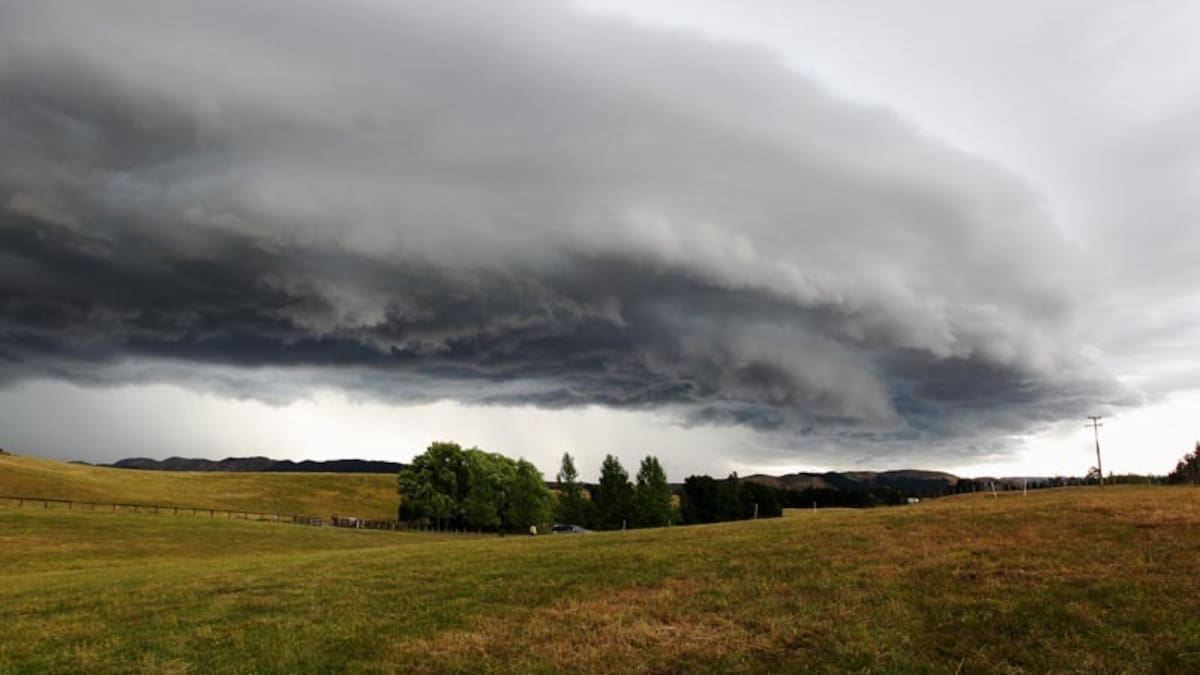 Thunderstorms may bring 40mm downpours and surface flooding in BOP and Rotorua