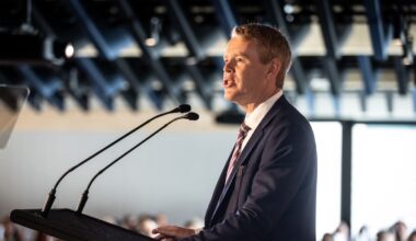 Chris Hipkins needs more than charm to win over wary business leaders – Fran O’Sullivan
