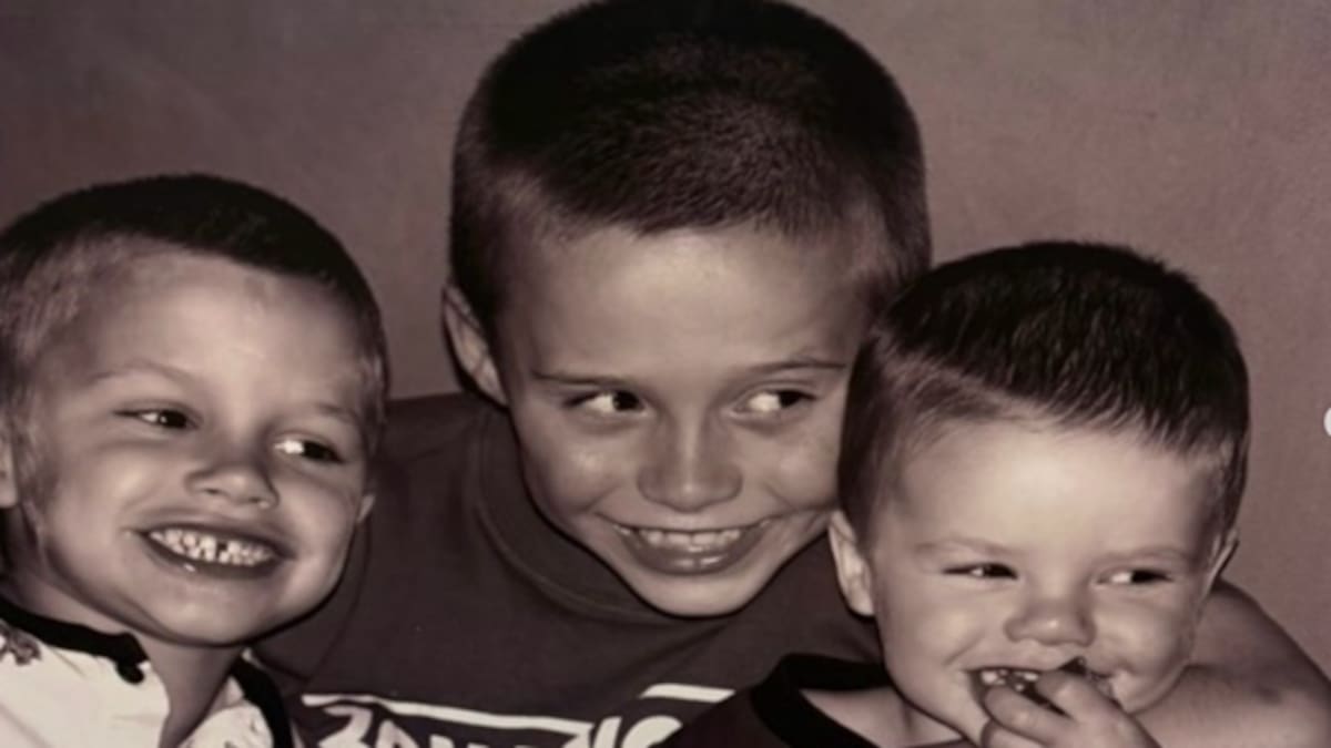 Beckham family rift: Cruz posts childhood photos in possible olive branch to brother Brooklyn
