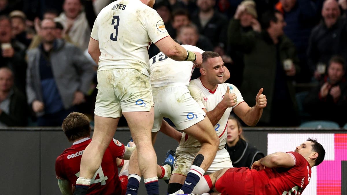 England thrash Wales, Italy stun Scotland in Six Nations opening round
