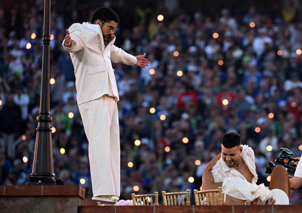 Bad Bunny performing at the Super Bowl 2026 (Photo: JOSH EDELSON/AFP) באד באני בהופעה בסופרבול, 2026