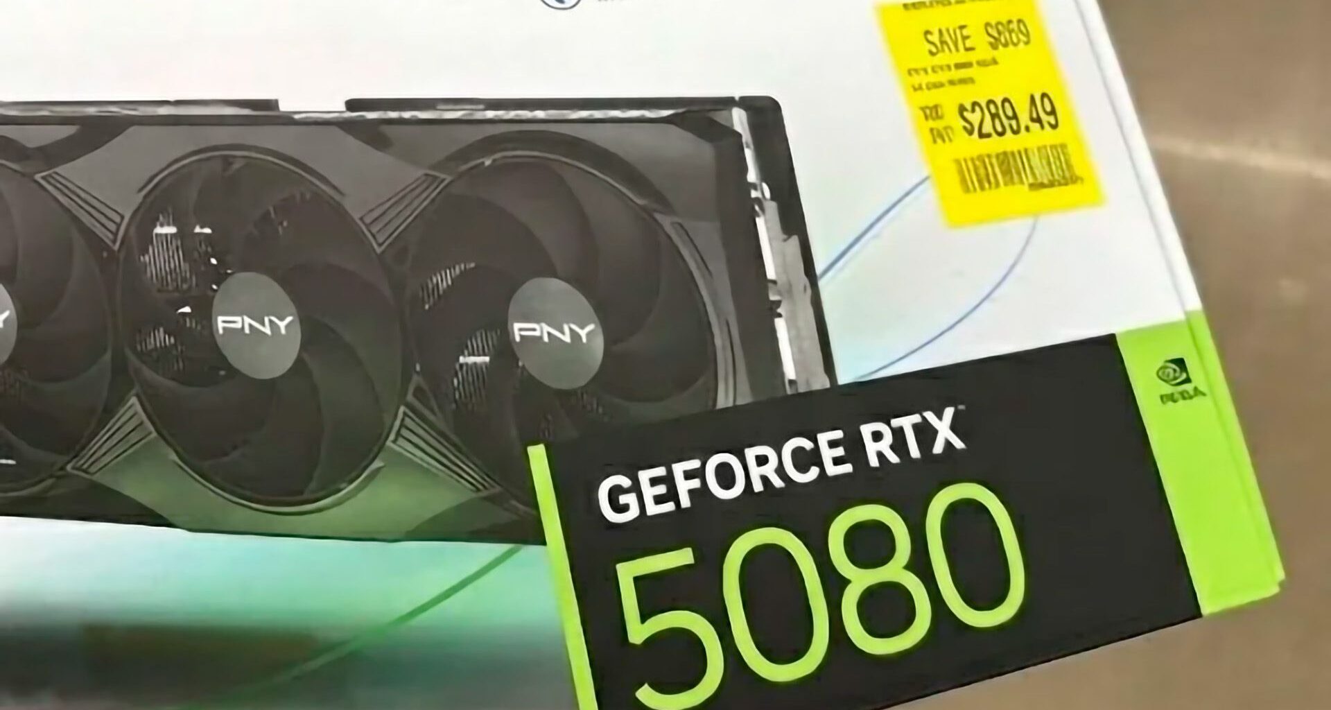 PNY GeForce RTX 5080 Overclocked Triple Fan
