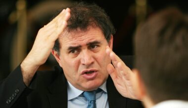 'Dr. Doom' Nouriel Roubini Changes His Tune, Sees 4% GDP Growth By 2030 - NVIDIA (NASDAQ:NVDA)