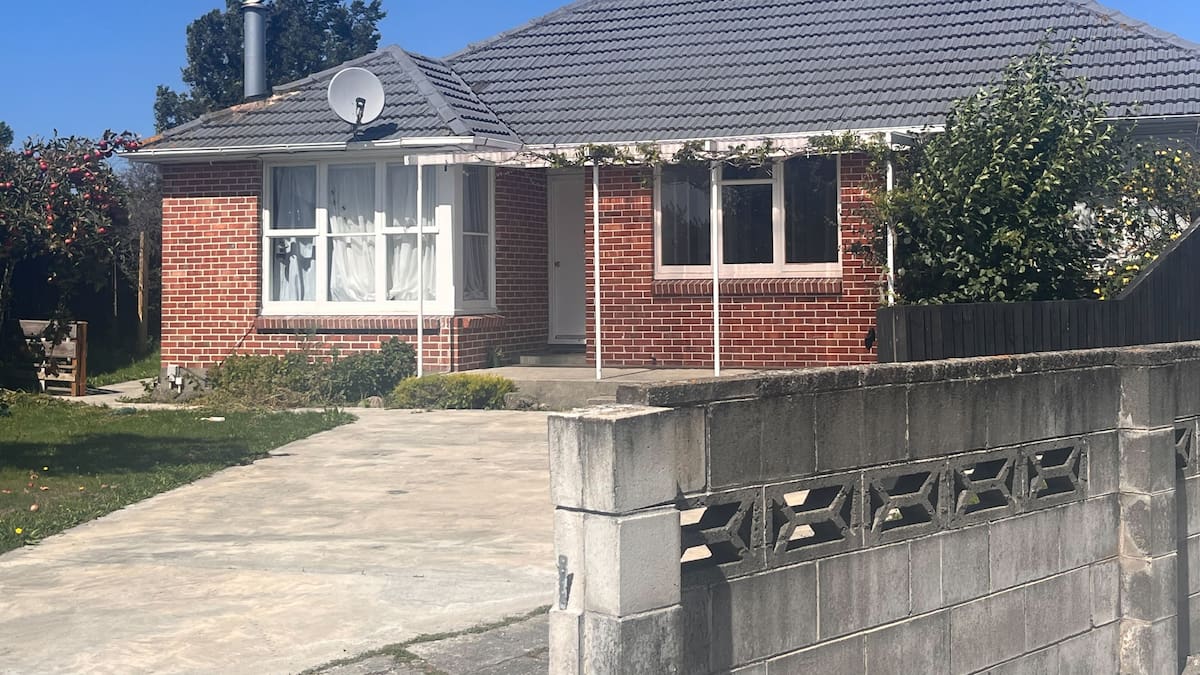 Christchurch shooting: Police swarm quiet street after early morning drive-by shooting