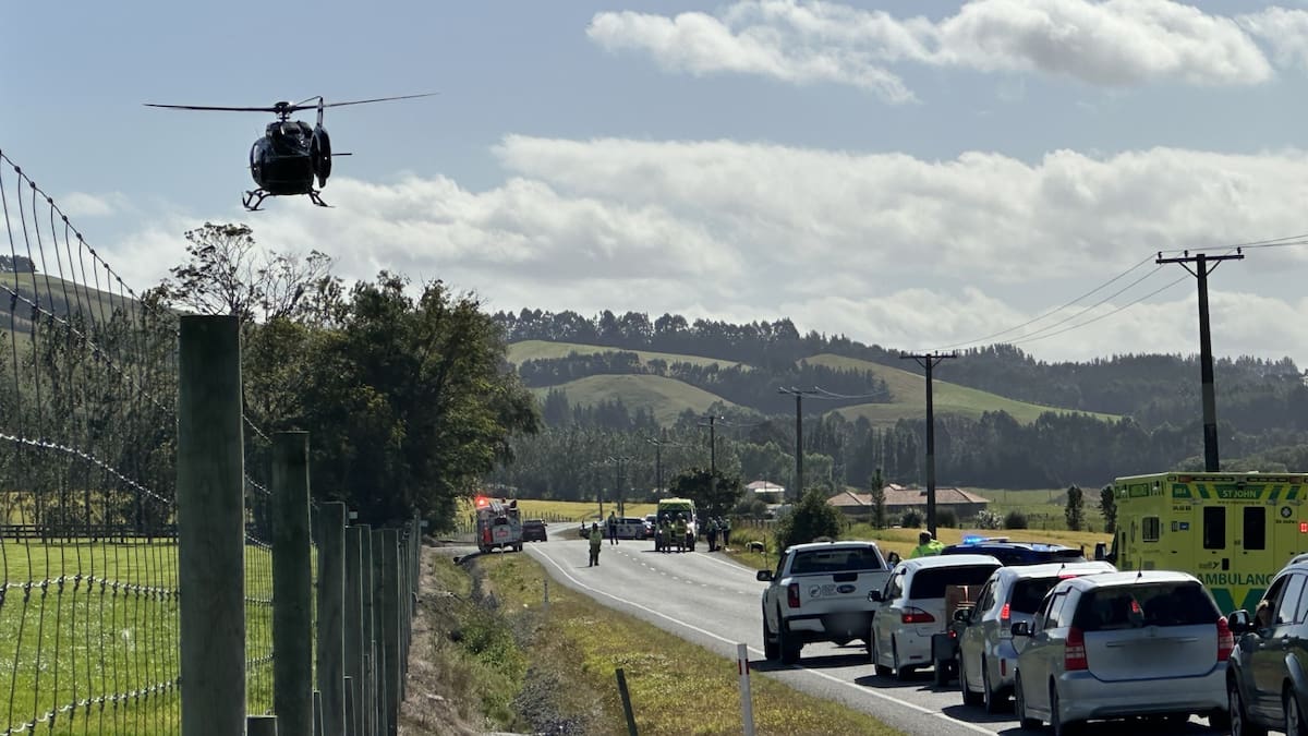 Two people hurt in motorcycle crash on State Highway 1 near Gore, helicopter on scene