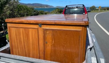 Builder who bought former Wellington mayoral desk happy to give it back