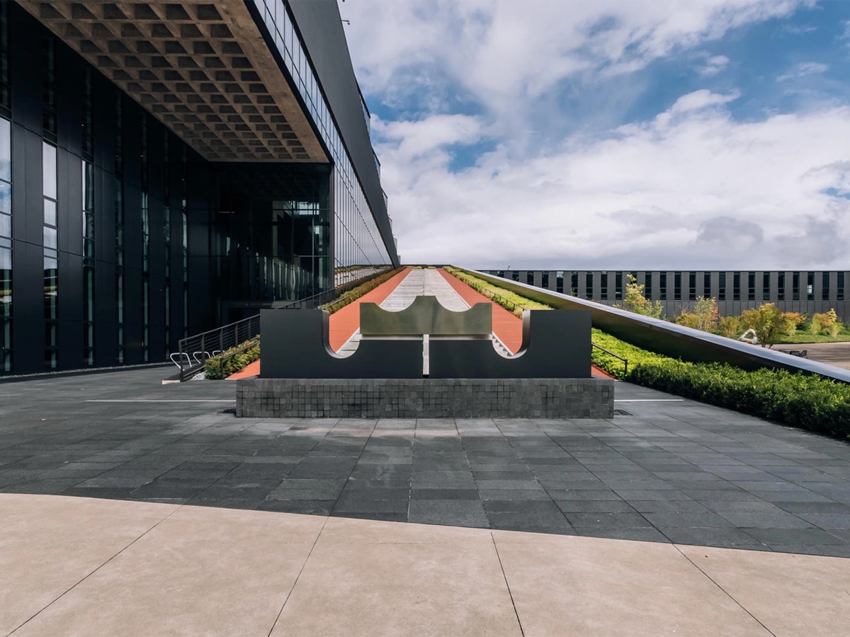 Lebron james builindg at nike 2