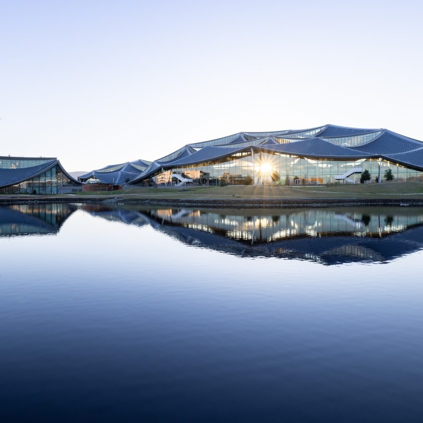 Google Bay View by Heatherwick Studio and BIG