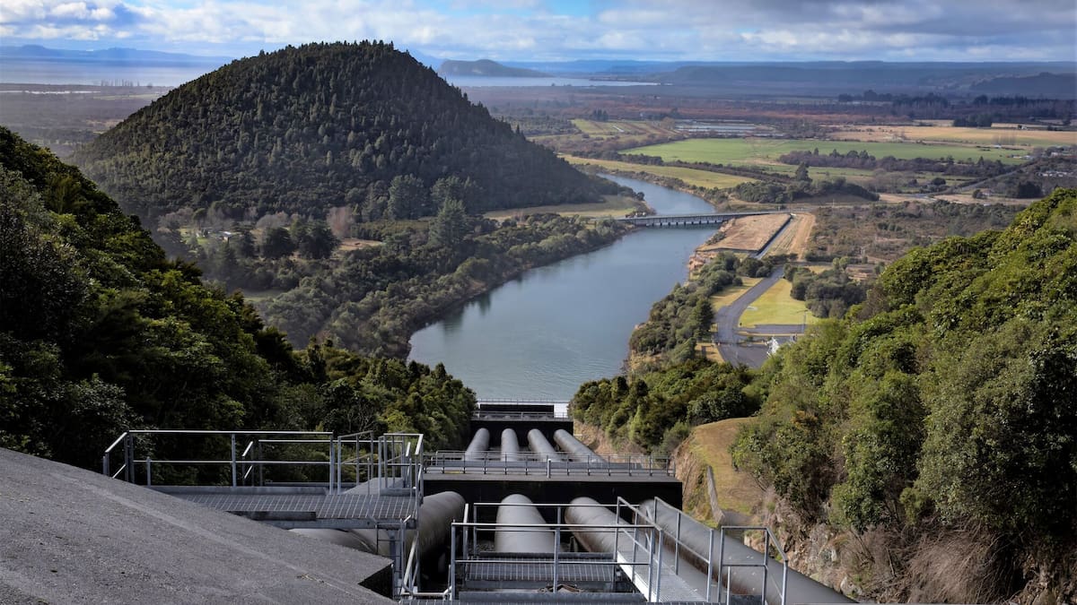 Genesis Energy launches $400m share offer for renewables investment