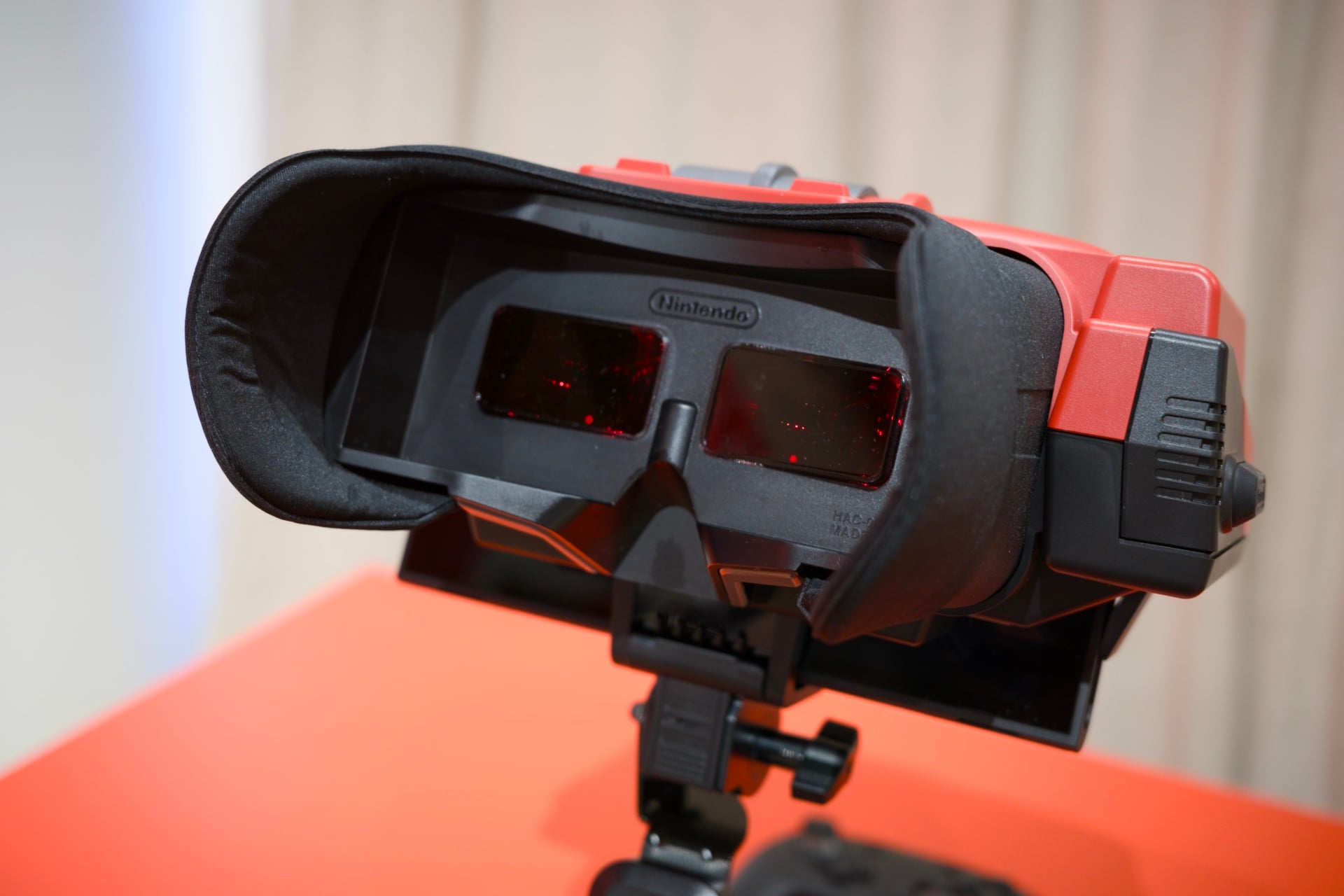 Nintendo Virtual Boy 1