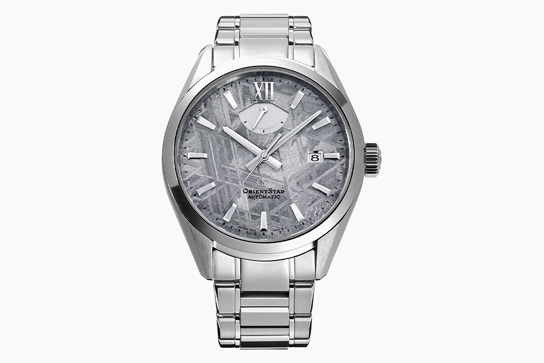 Orient Star M34 F8 Date Meteorite 75th Anniversary 0 Hero