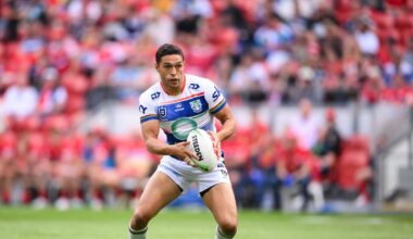 New Zealand Warriors halfback Te Maire Martin out for 12 weeks with broken leg