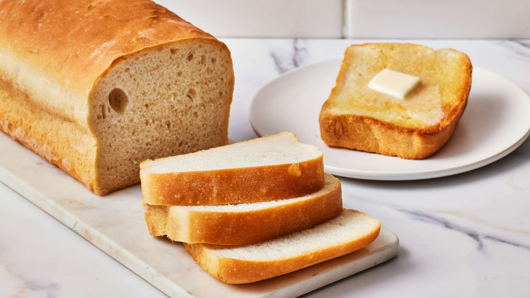 It's official—nutrition experts say that freezing bread changes its impact on the body, surprising many