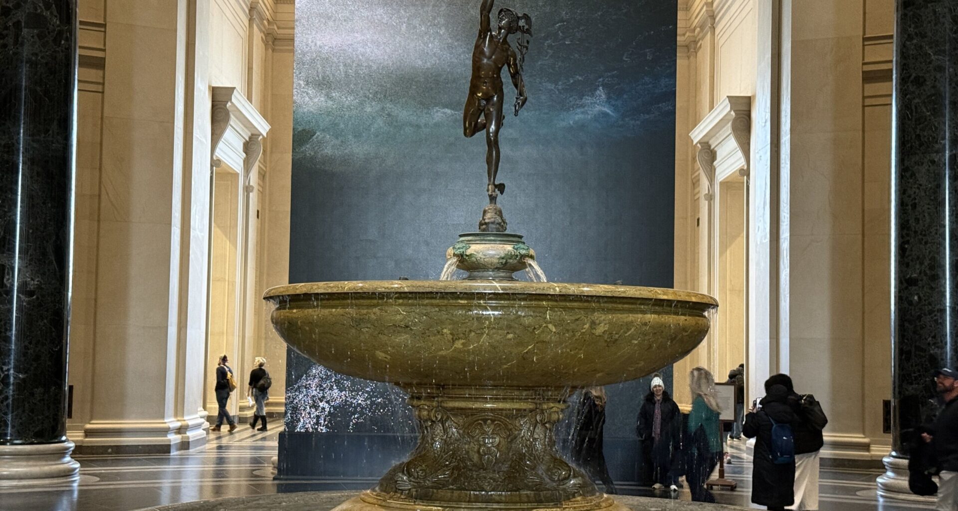 Amateur artists have the chance to appear in the National Gallery and win some cash along the way